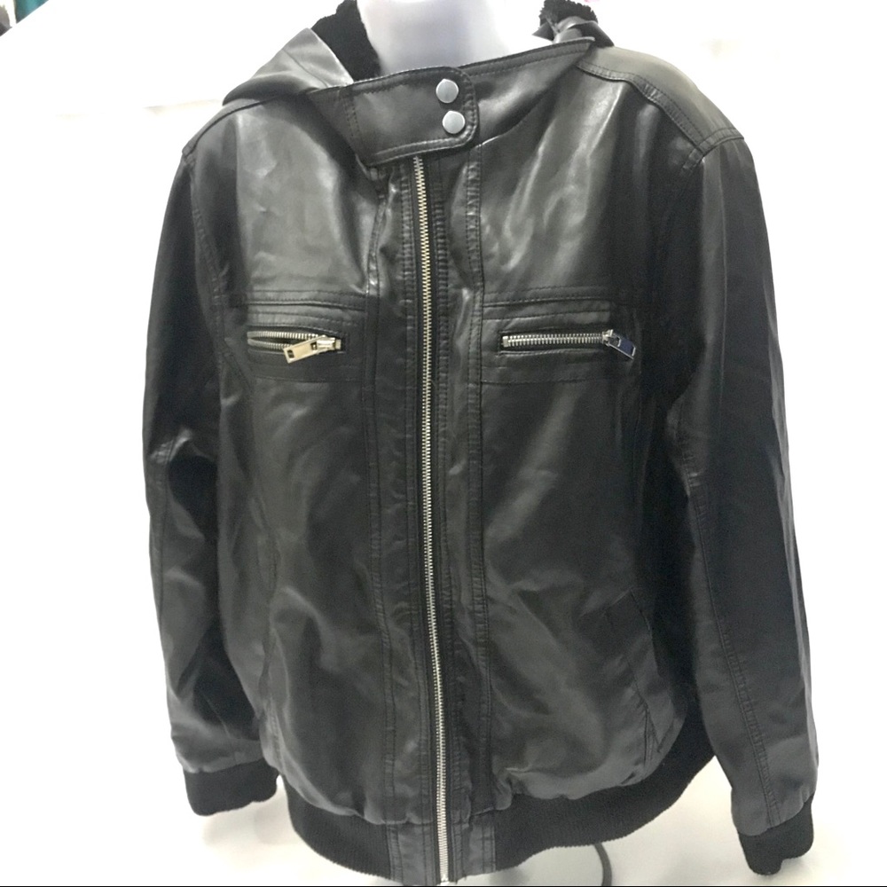 ✡️ BLACK LEATHER JACKET ✡️